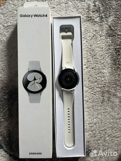 Смарт-часы Samsung Galaxy Watch4 40mm