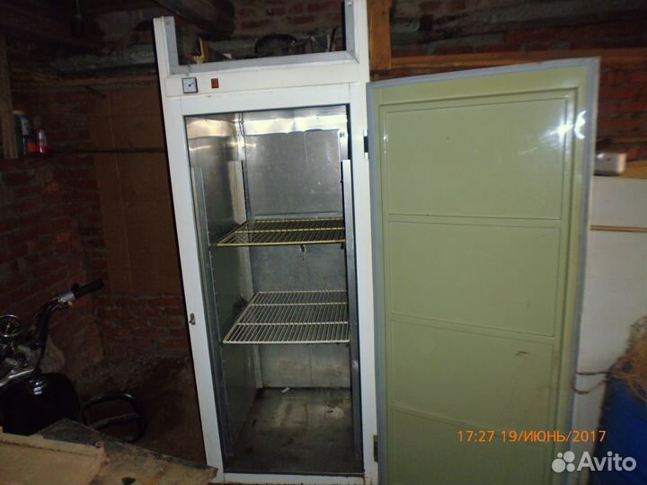 Морозильник бьем 700 л