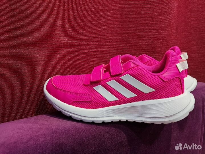 Кроссовки adidas 34