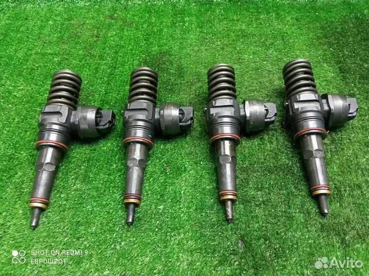 Форсунка дизельная Volkswagen Golf Plus (2005-201