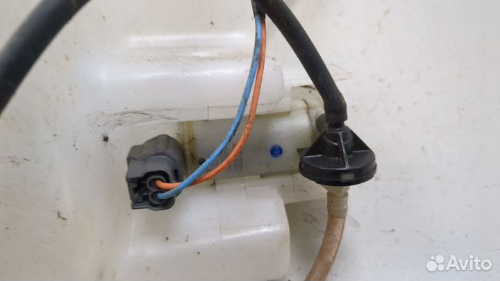 Бачок омывателя Nissan Leaf, 2016