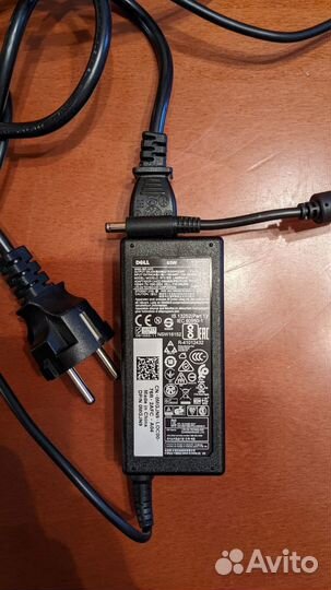 Блок питания Dell LA65NS2-01