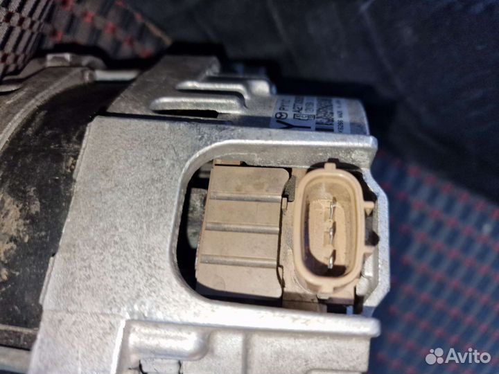 Генератор 150А Mazda 6, CX5 2.5 PE0118300 28т.км