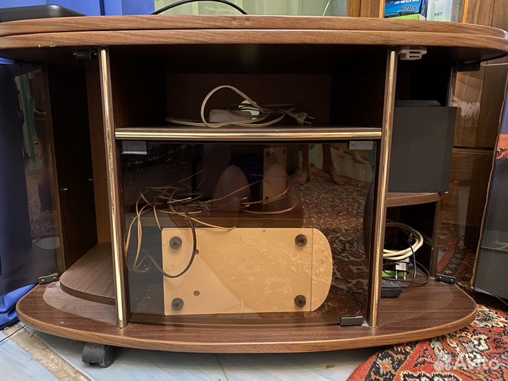 Тумба под телевизор