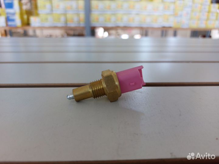 Датчик заднего хода Renault Logan LS /Sandero