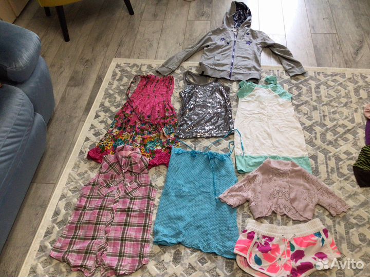 Одежда для девочки 8-9 лет