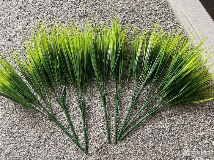 Искусственное растение осока