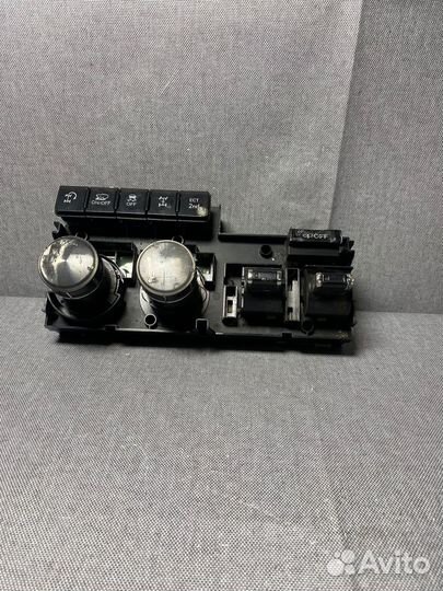 Панель управления подвеской LexusLX 570