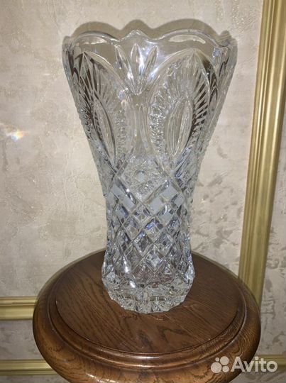 Ваза хрустальная