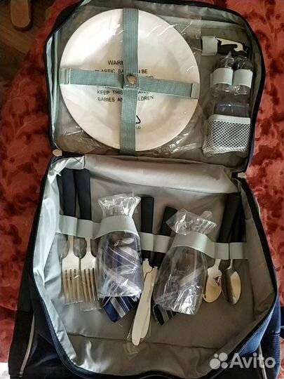 Сумка холодильник с набором посуды для пикника