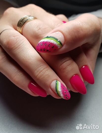 Маникюр с покрытием гель-лаком
