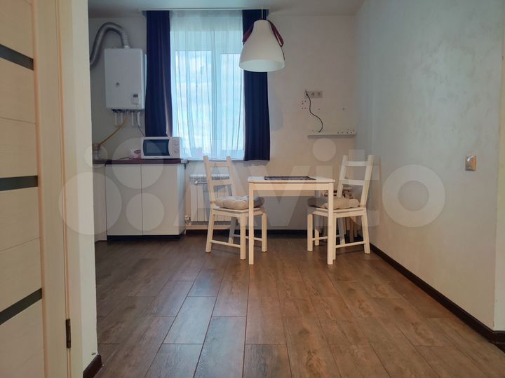 2-к. квартира, 40 м², 3/3 эт.