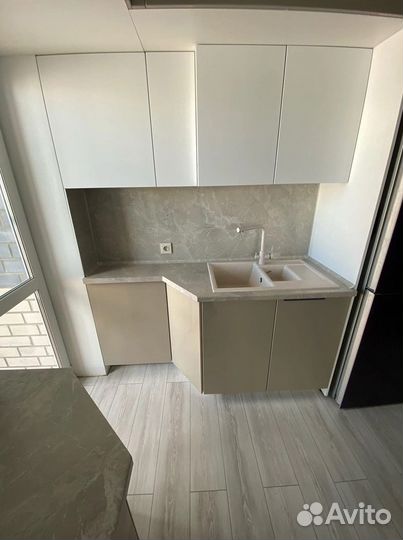 Угловая кухня на заказ