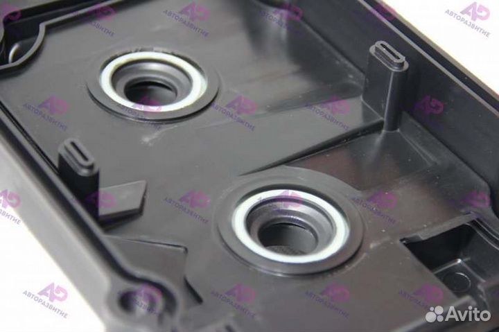 Клапанная крышка Nissan QR20/QR25