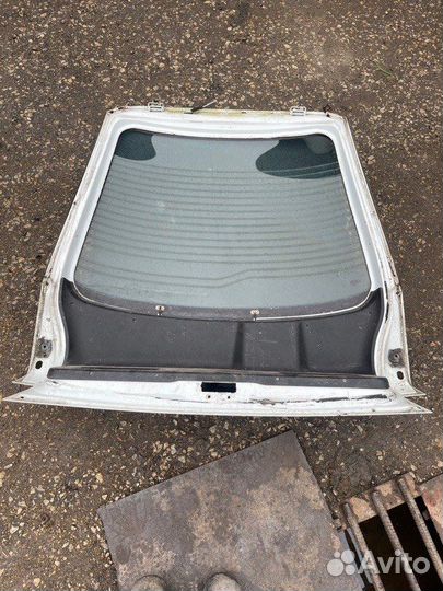 Крышка багажника Ford Scorpio лифтбек BRE 1989