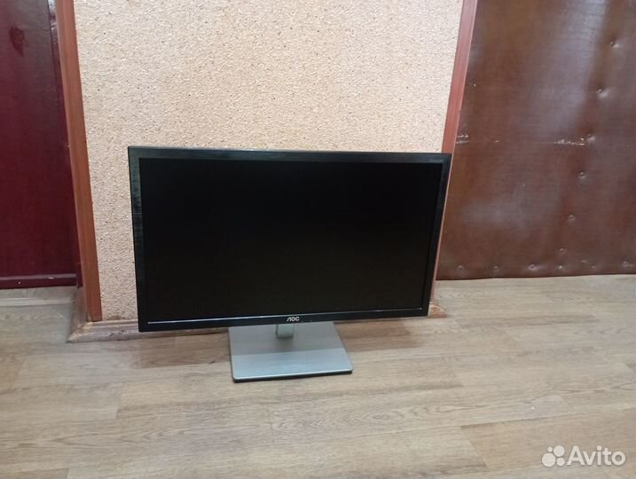 Монитор 24 дюйма Лось