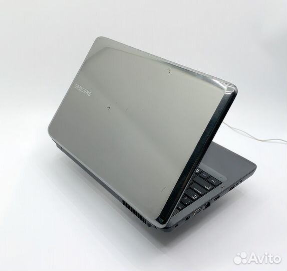 Ноутбук Samsung