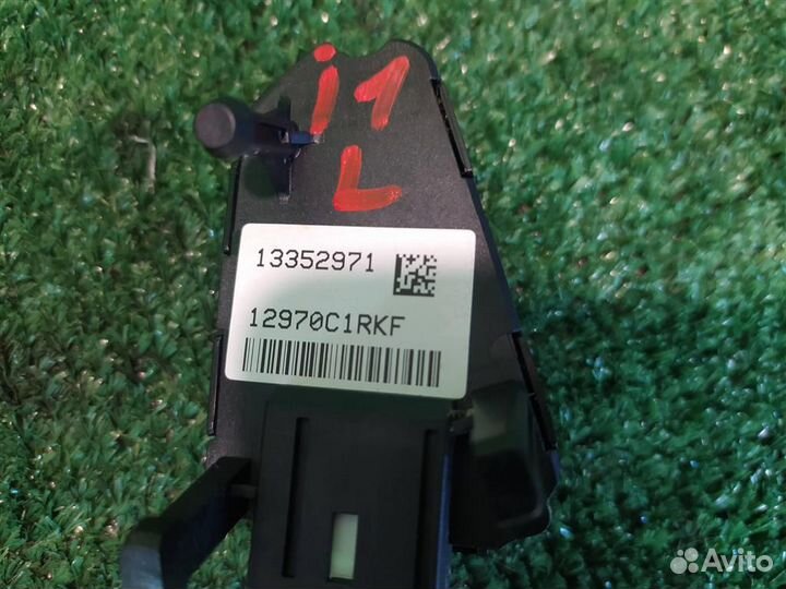 Переключатель круиз-контроля Opel Astra J 2010