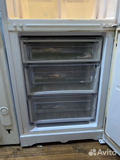 Холодильник hotpoint ariston