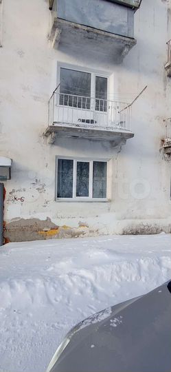 2-к. квартира, 50 м², 1/3 эт.