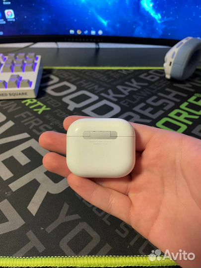 Кейс от наушников airpods 3 бу