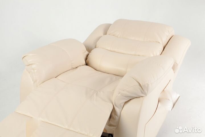 Кресло реклайнер в бежевом цвете