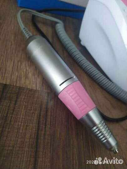 Машинка для аппаратного маникюра