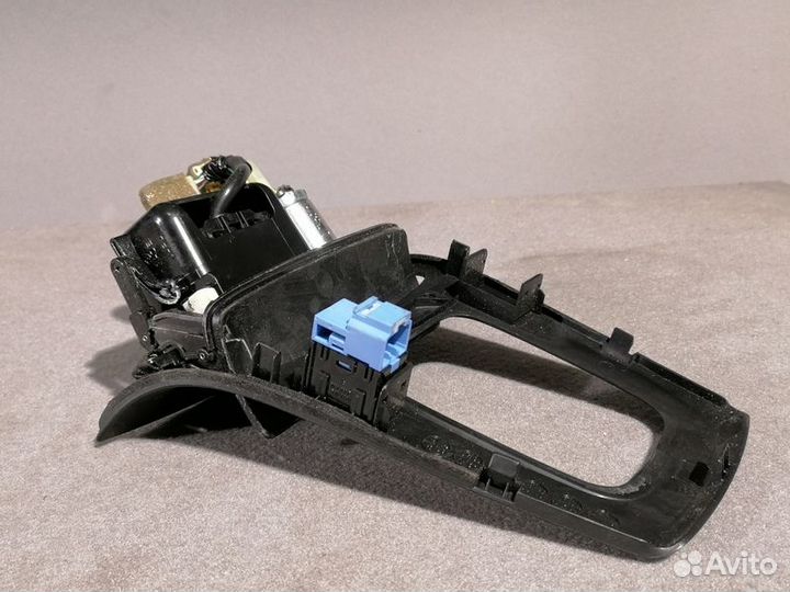 Рамка кулисы кпп Subaru Forester S11