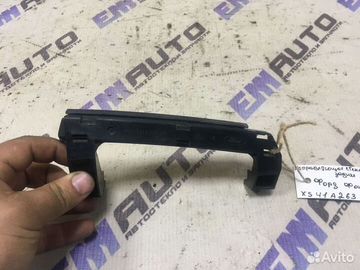 Направляющая стекла двери задней лев. Форд Фокус 2