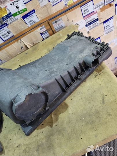 05-15 ку7 Крышка корпуса воздушного фильтра Q7