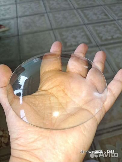 Увеличительное стекло