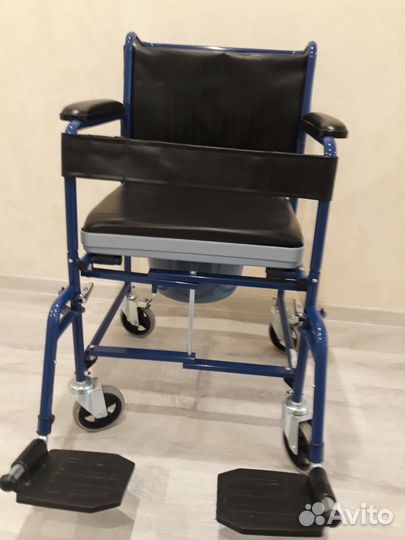 Кресло-стул с санитарным оснащением