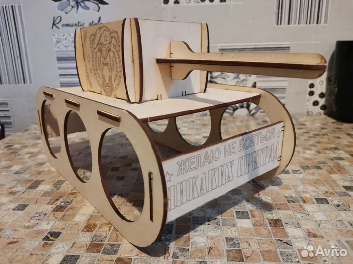 Подставка, подарок на 23 февраля мужчине