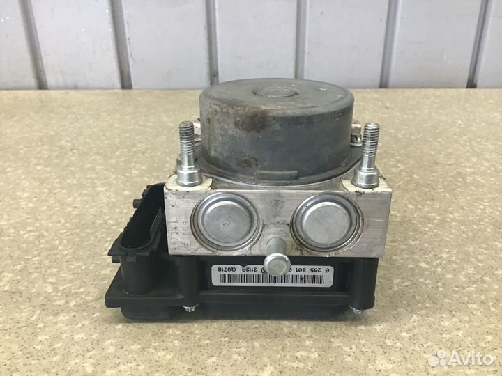 Блок ABS (насос) Nissan Almera (G15) 2013