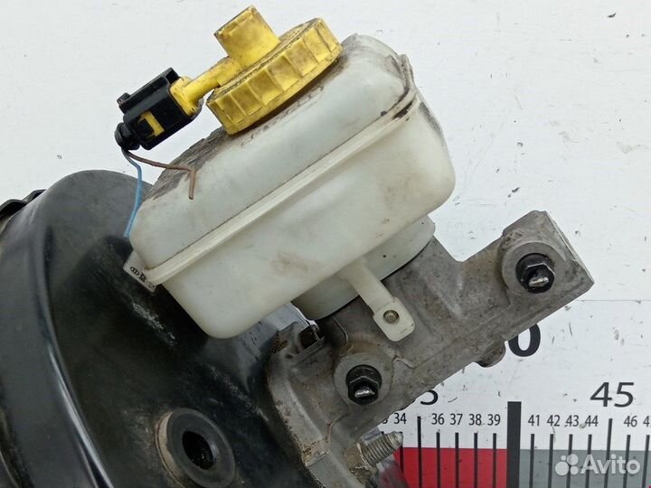 Усилитель тормозов вакуумный для Volkswagen Golf 4