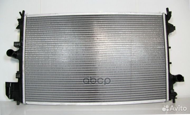 353114A Радиатор охлаждения Opel Vectra C 1.9TD