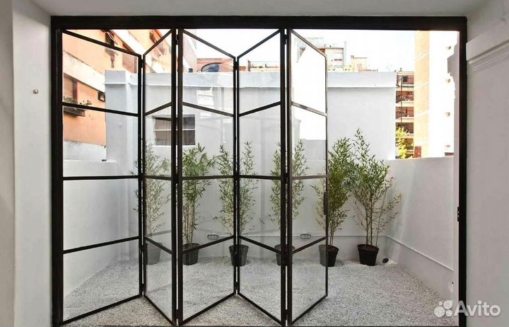 Стеклянная дверь гармошка