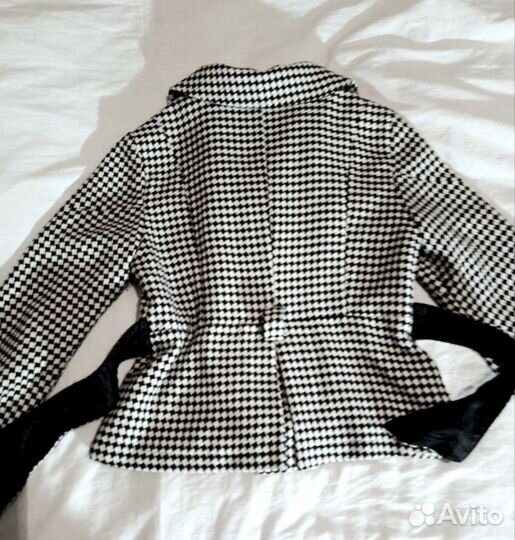 Женский твидовый жакет