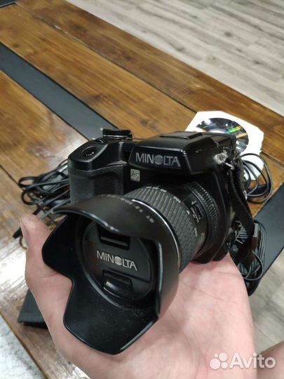 Фотовидеокамера Minolta Dimage A1