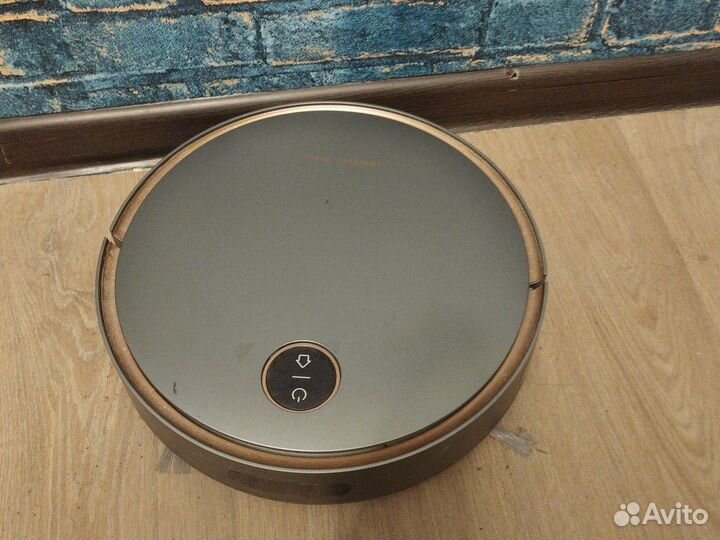 Робот пылесос