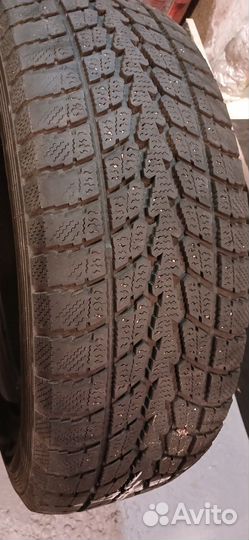 Toyo Tranpath S/U 215/70 R16