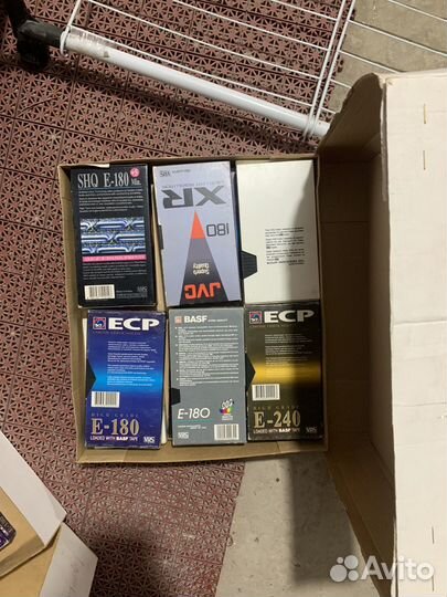 Видеокассеты