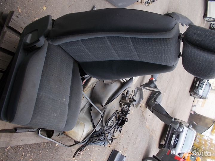 Сиденье Mercedes A9409101201