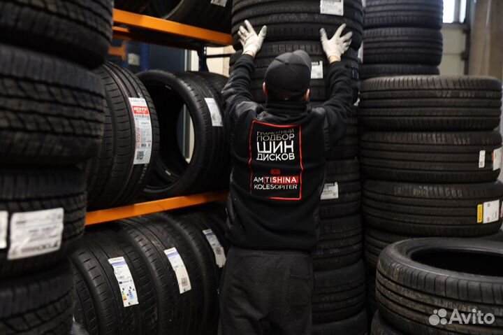 Kumho Ecsta PS31 235/45 R17