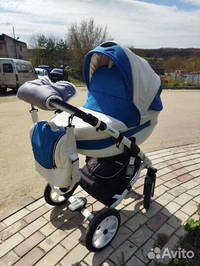 Коляска, стульчик для кормления, автолюлька