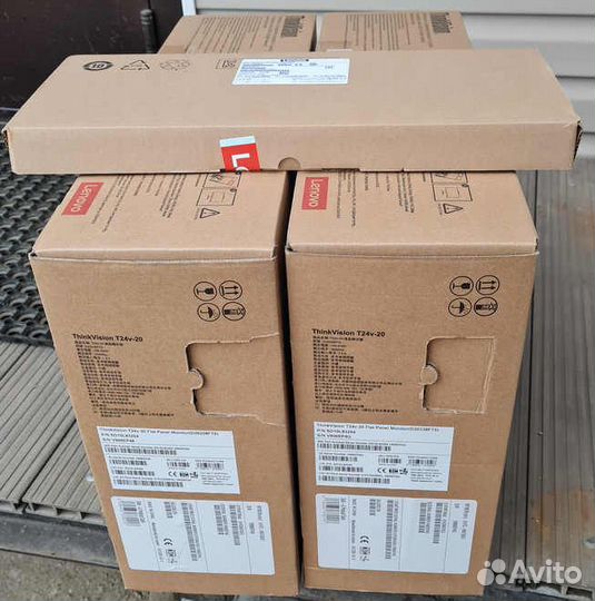 Монитор для компьютера ThinkVision