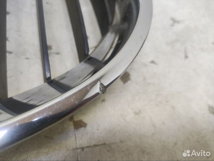 Решетка радиатора левая Bmw 5Er E60 2003-2009