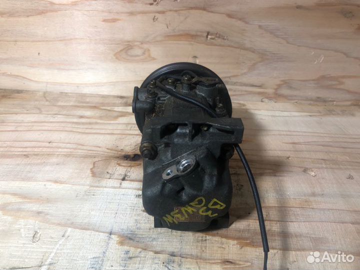 Компрессор кондиционера Mazda Demio DW3W B3 2000