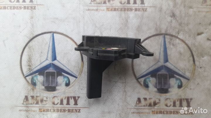 Датчик положения (угла) руля A2205420218 Мерседес