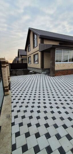 Дом 230 м² на участке 7 сот.